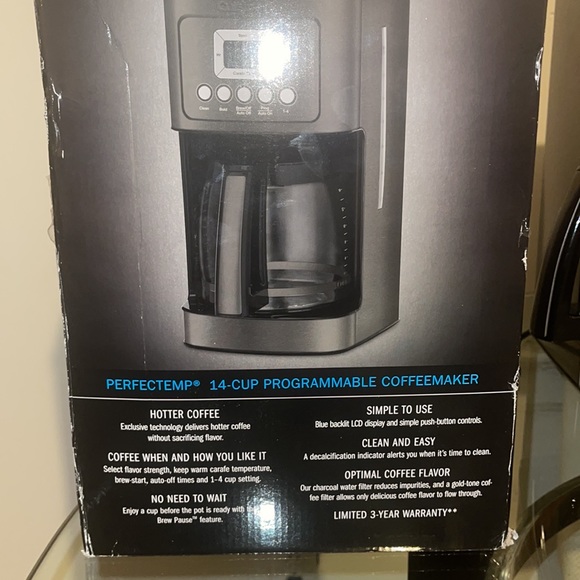 Cuisinart CoffeeMaker - Picture 3 of 4